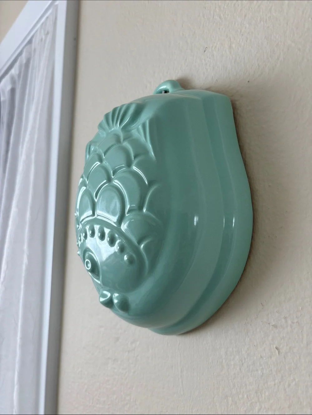 Pier 1 Seafoam Green Fish Mold Wall Hanging